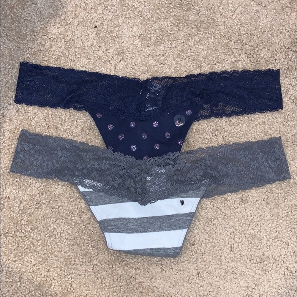 Aerie Size Medium Thongs